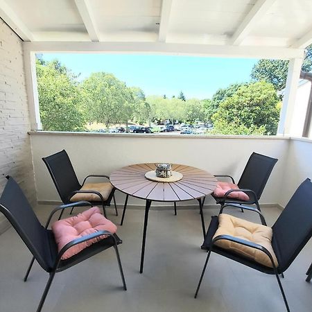 Apartman S Dvije Spavace Sobe โปเรช ภายนอก รูปภาพ