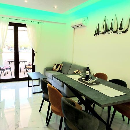 Apartman S Dvije Spavace Sobe โปเรช ภายนอก รูปภาพ