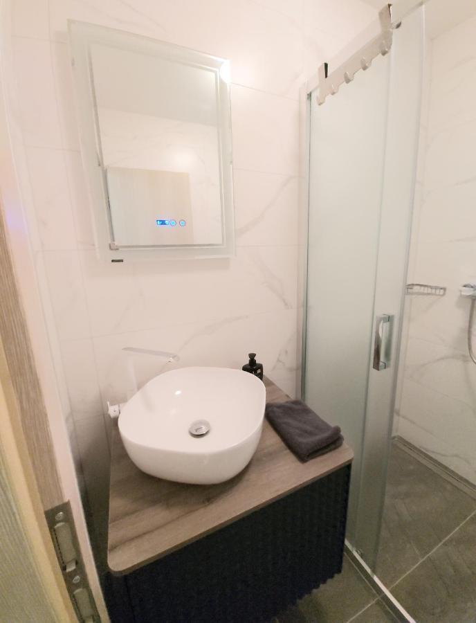 Apartman S Dvije Spavace Sobe โปเรช ภายนอก รูปภาพ